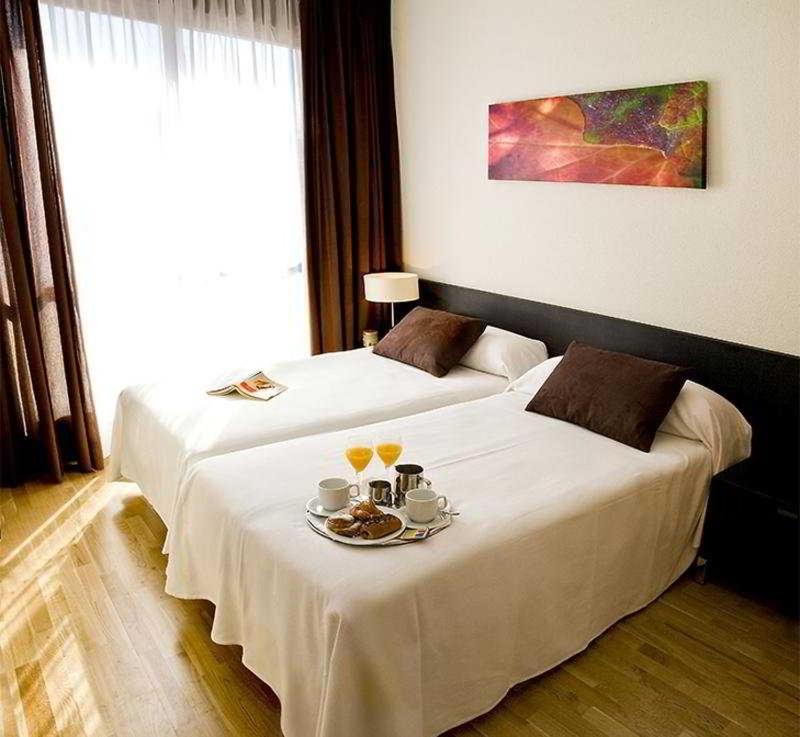 Compostela Suites Madrid Oda fotoğraf